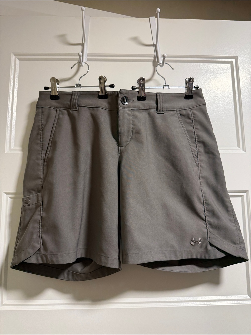Under Armour Women's Taupe/Gray Hybrid Athletic Shorts